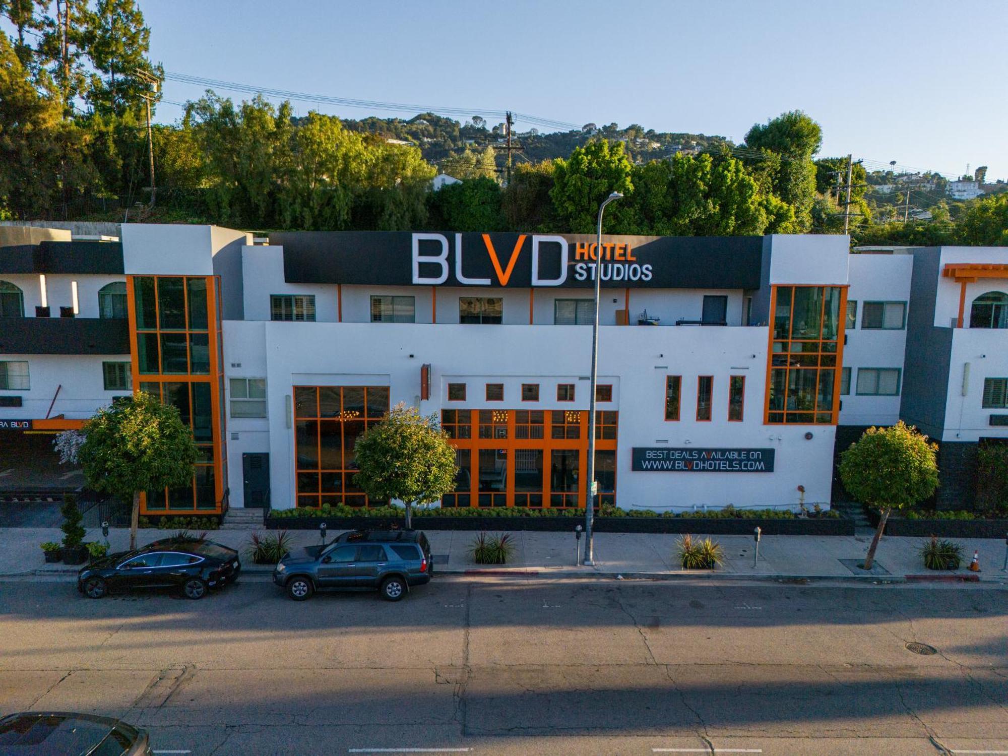 Blvd And Universal-hollywood, Ascend Collection