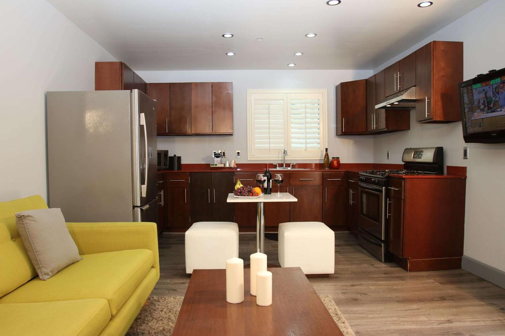 Blvd And Universal-hollywood, Ascend Collection Hotel Los Angeles